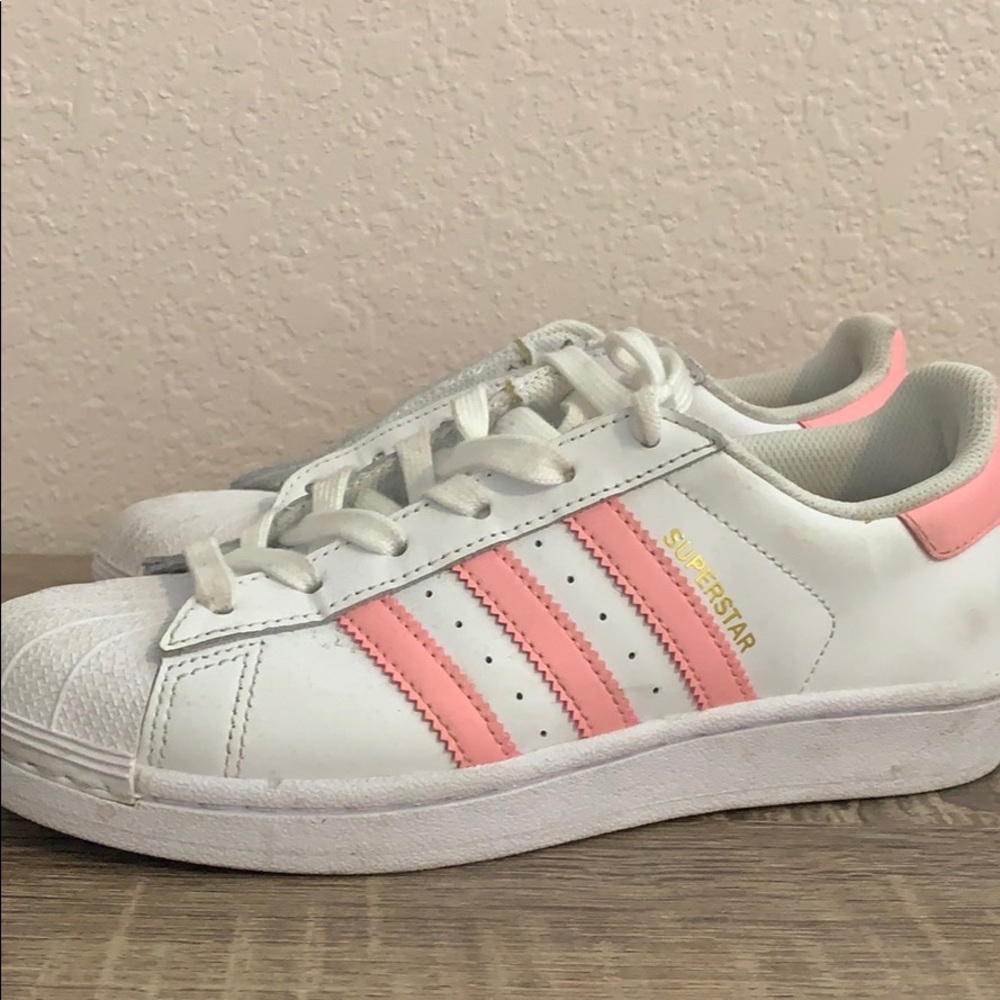 Adidas Superstar Sneakers
